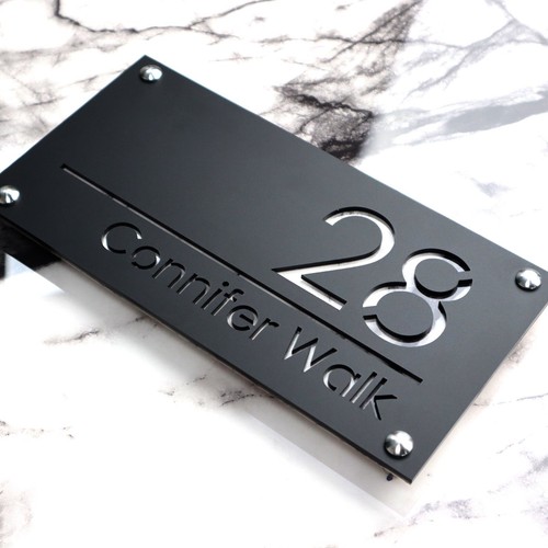 Black contemporary house sign - black,
